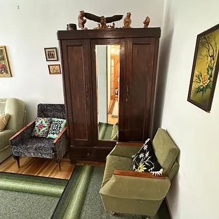 Apartman затишна 2 кімнатна