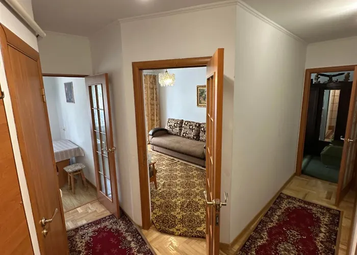 затишна 2 кімнатна Apartman Truszkavec